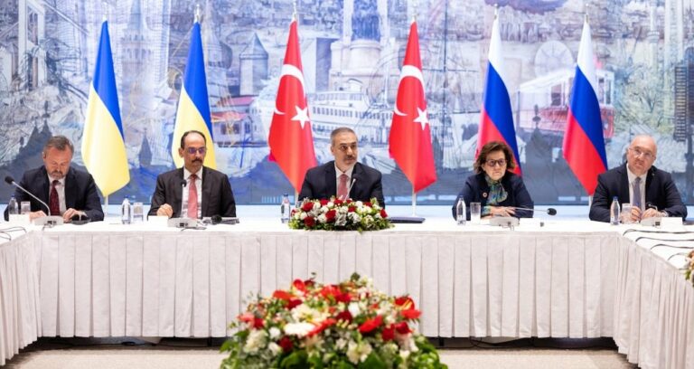 istanbul-dorugunu-cikmaza-sokan-rusya-talepleri-ortaya-cikti-HREbmHDm.jpg